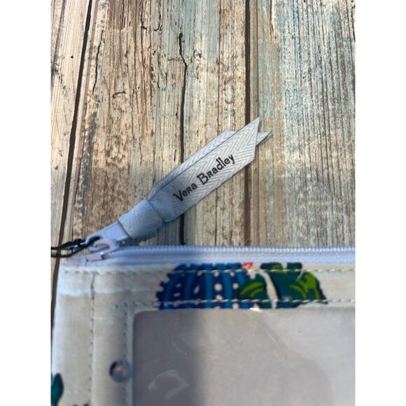 Vera Bradley Zip ID and Lanyard in Anchors Away - Picture 3 of 5